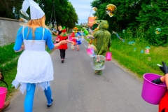 bajkowa parada w nowej wsi legnickiej